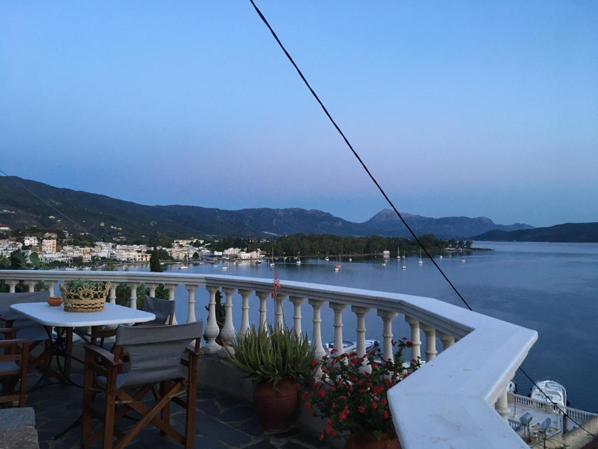 Kasteli Suite Poros Town Exterior photo