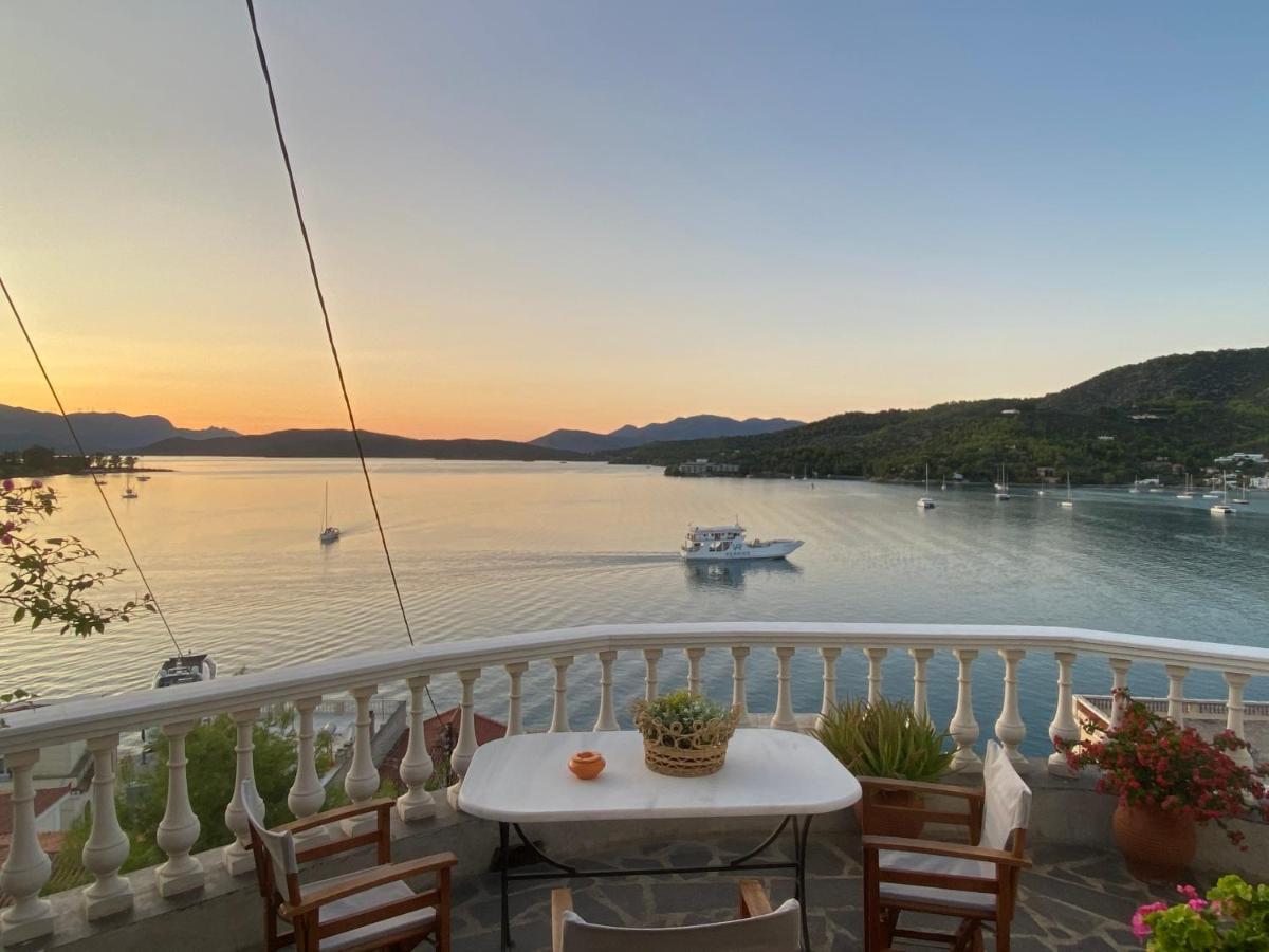 Kasteli Suite Poros Town Exterior photo