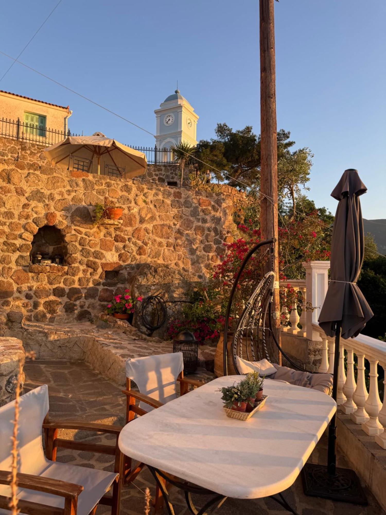 Kasteli Suite Poros Town Exterior photo